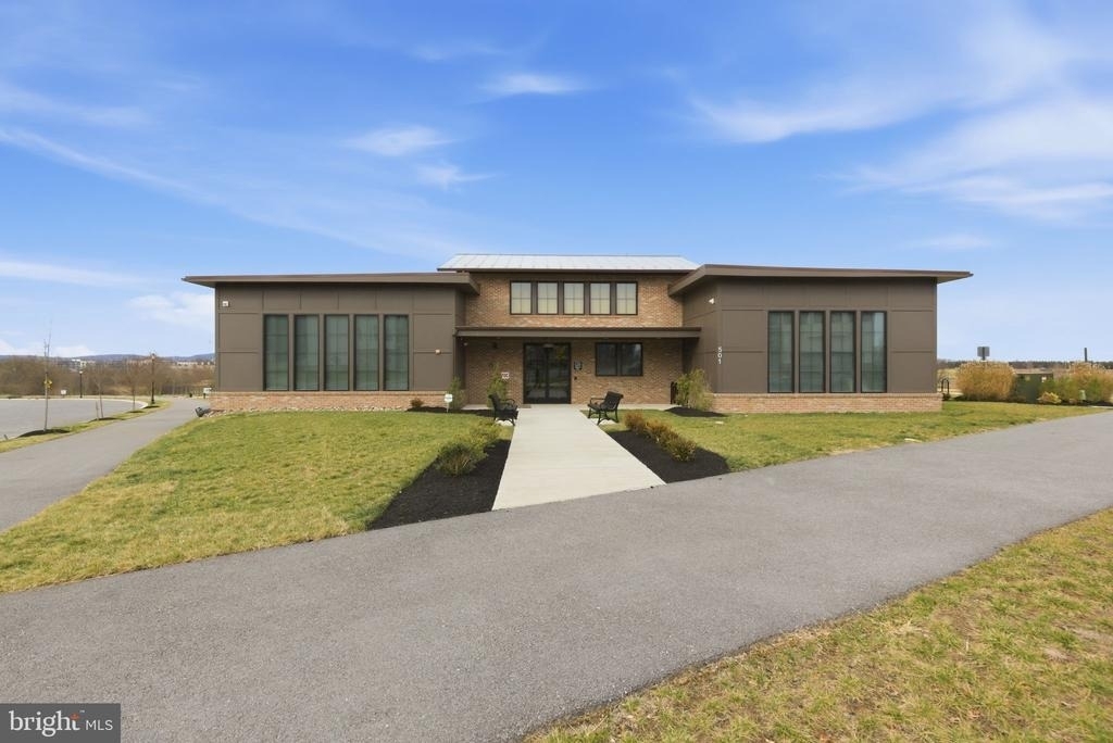 818 Bond Street - Photo 27