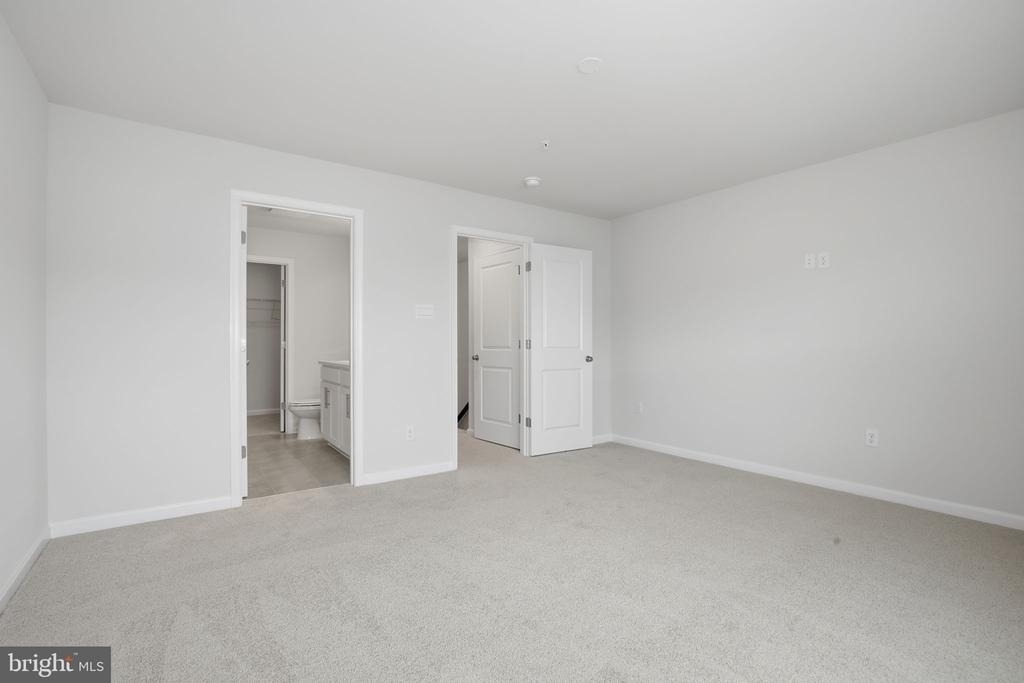 818 Bond Street - Photo 13