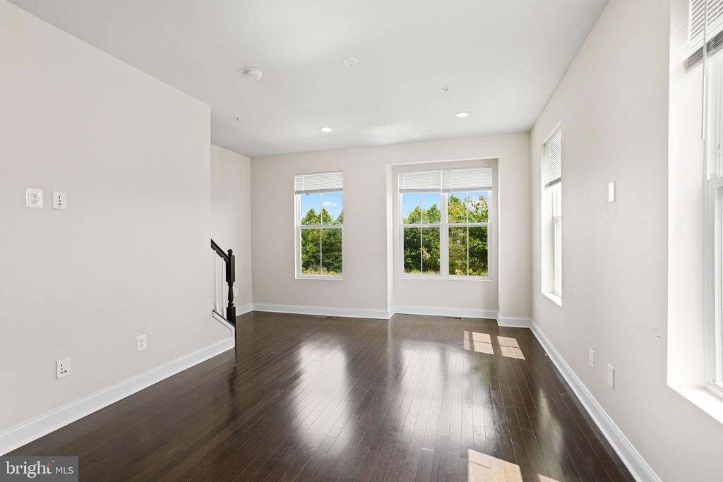 635 E Church Street - Photo 9