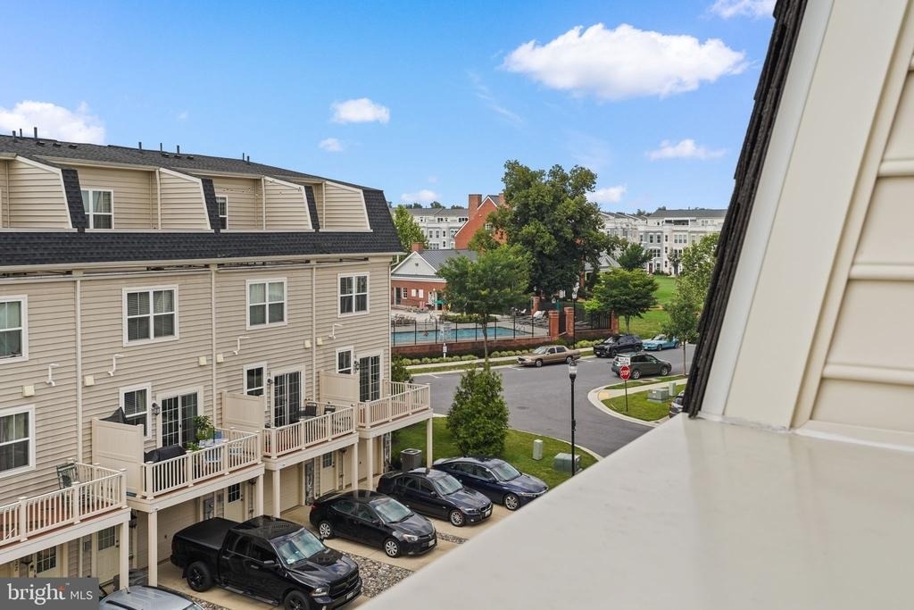 635 E Church Street - Photo 32