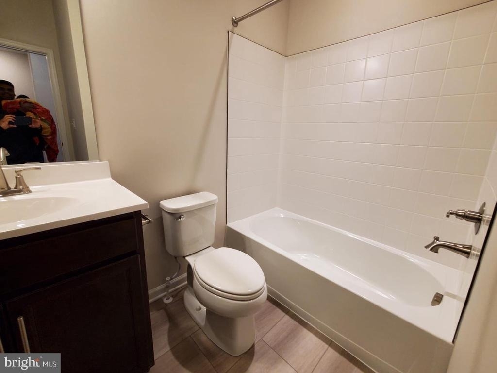 304 Faversham Pl - Photo 25