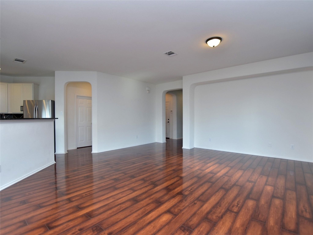 2717 Claremont Ct - Photo 8