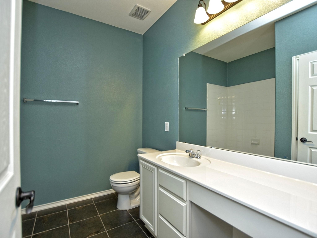 2717 Claremont Ct - Photo 23