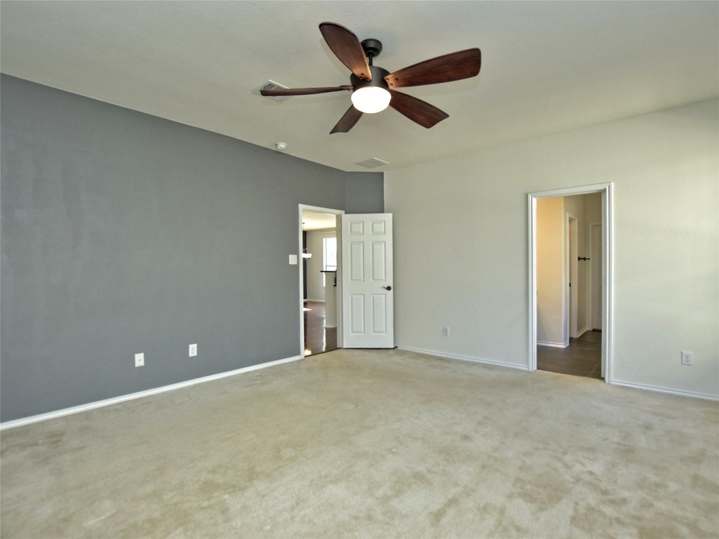 2717 Claremont Ct - Photo 18