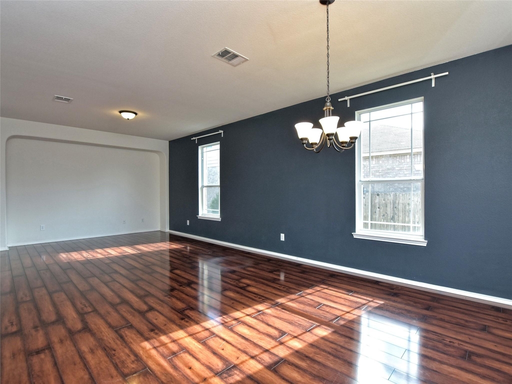 2717 Claremont Ct - Photo 10
