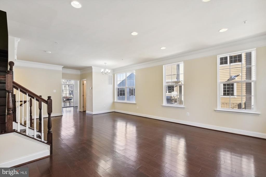 67 Linden Place - Photo 8