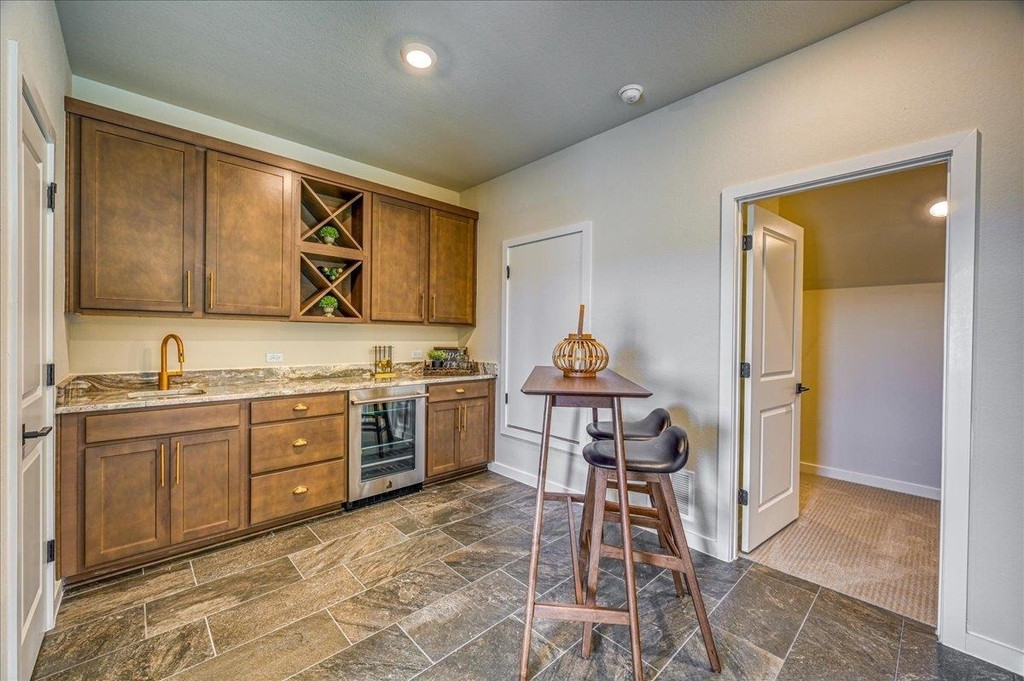 228 John Webster St - Photo 19
