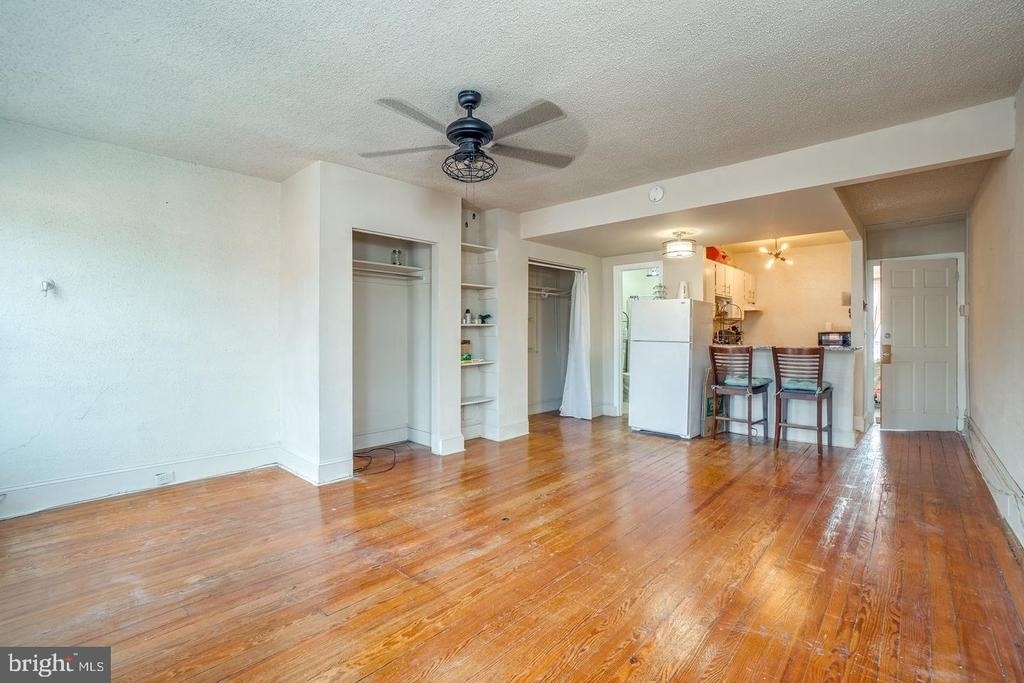 1420 Light Street - Photo 2