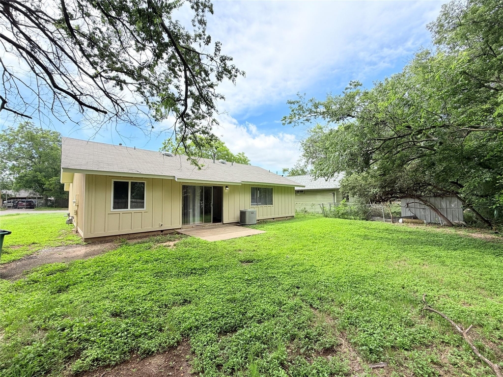 5206 Village Trl - Photo 21