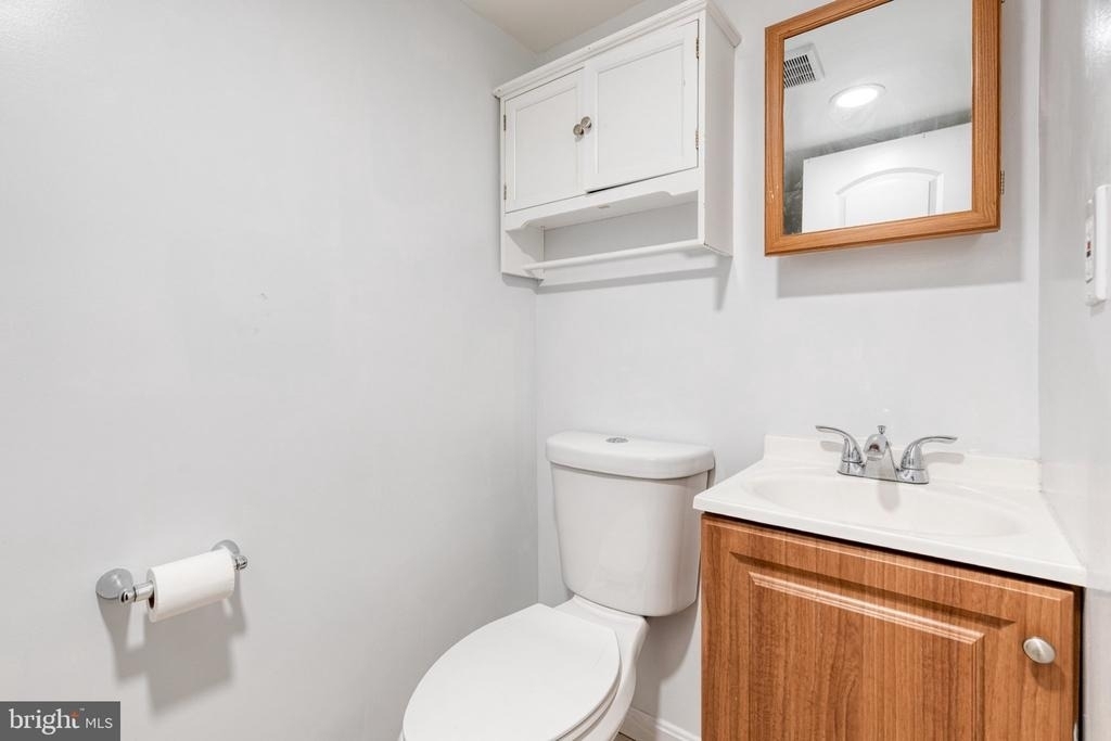 112 Decker Avenue - Photo 30