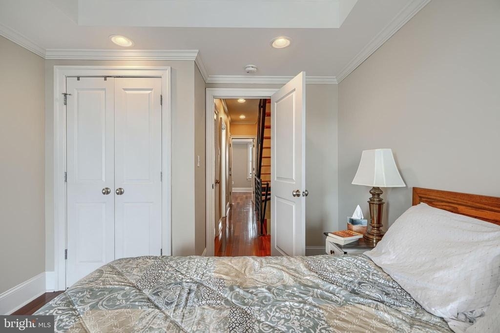 600 S Robinson Street - Photo 10