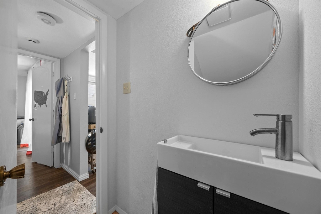 8922 North Plaza Ct - Photo 12