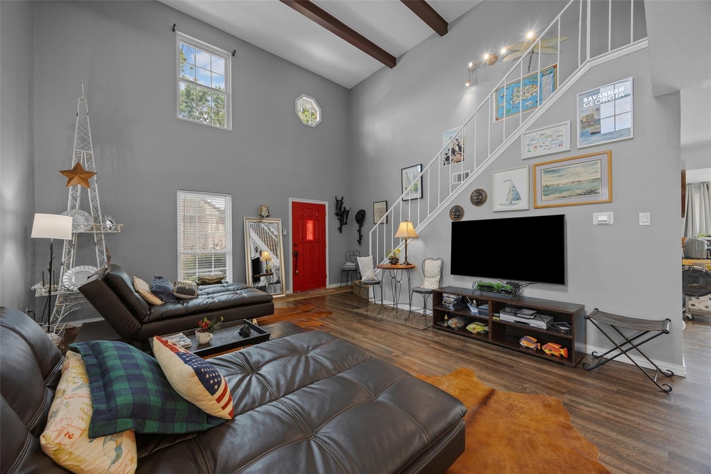 8922 North Plaza Ct - Photo 3