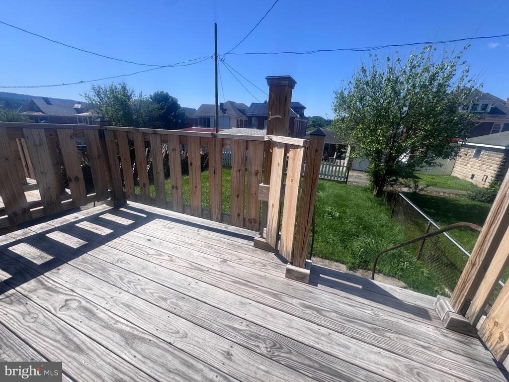 620 Fairview Avenue - Photo 1
