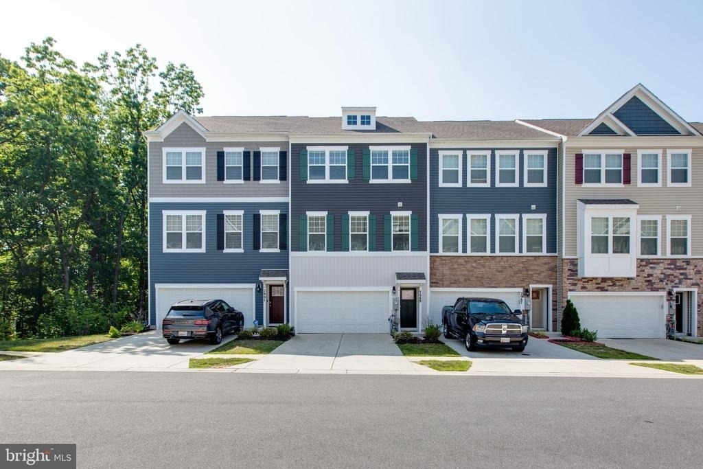 7989 Patterson Way - Photo 0