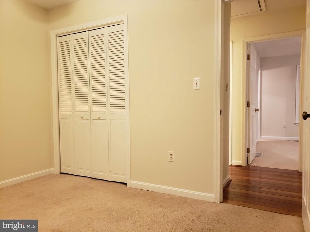 724 Hillcrest Drive - Photo 18