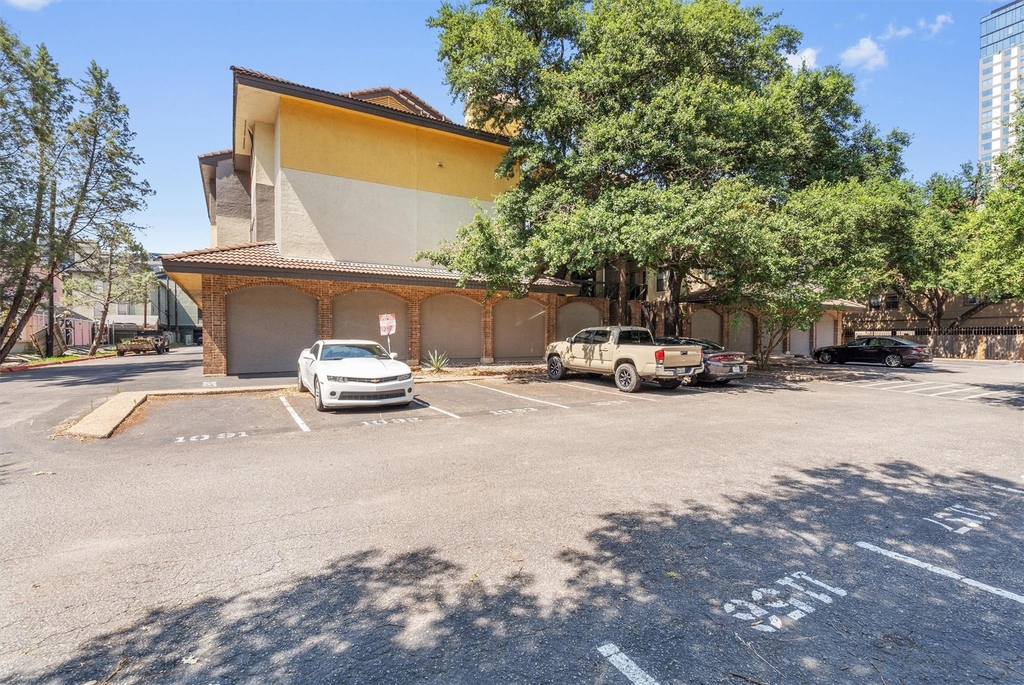 806 W 24th St - Photo 29
