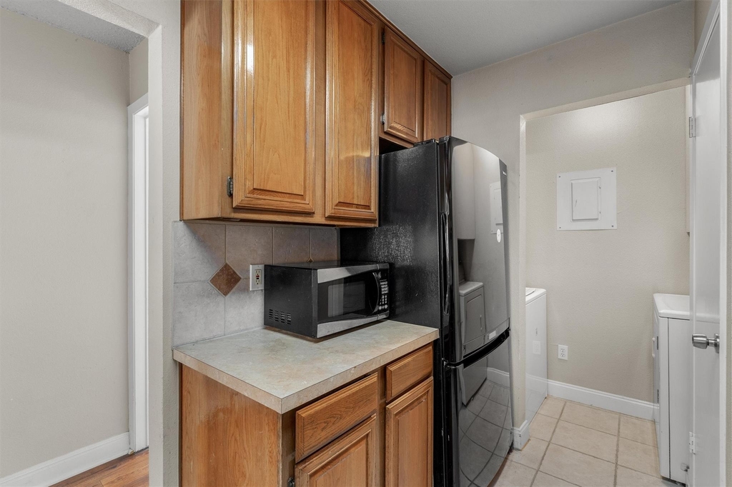 806 W 24th St - Photo 12