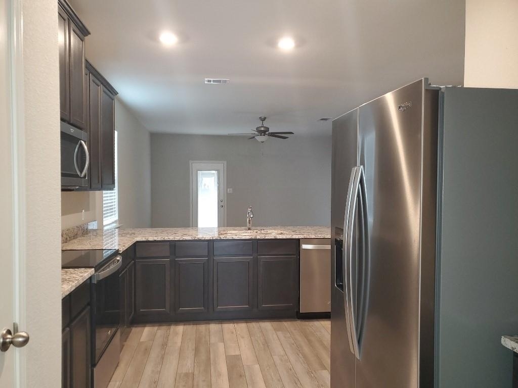 136 Constitution St - Photo 6