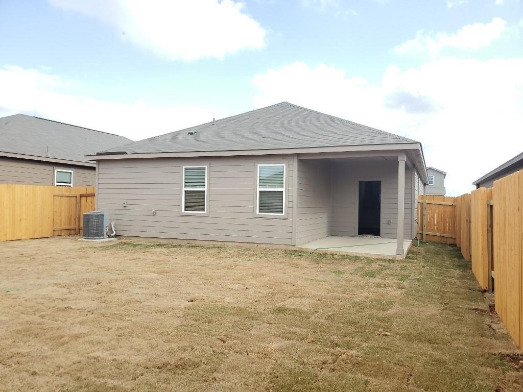 136 Constitution St - Photo 24