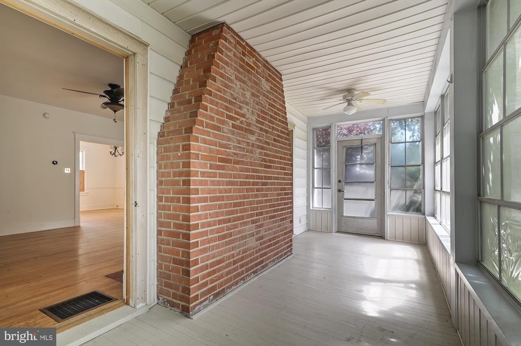 19 Elm Terrace - Photo 2