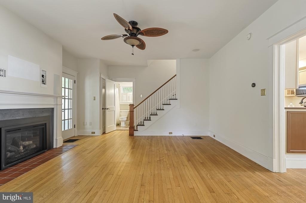 19 Elm Terrace - Photo 1