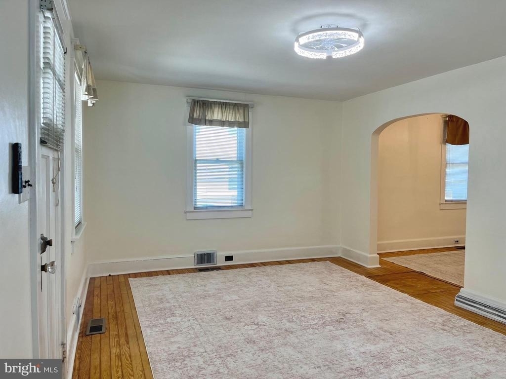 9 Ne 6th Street - Photo 2
