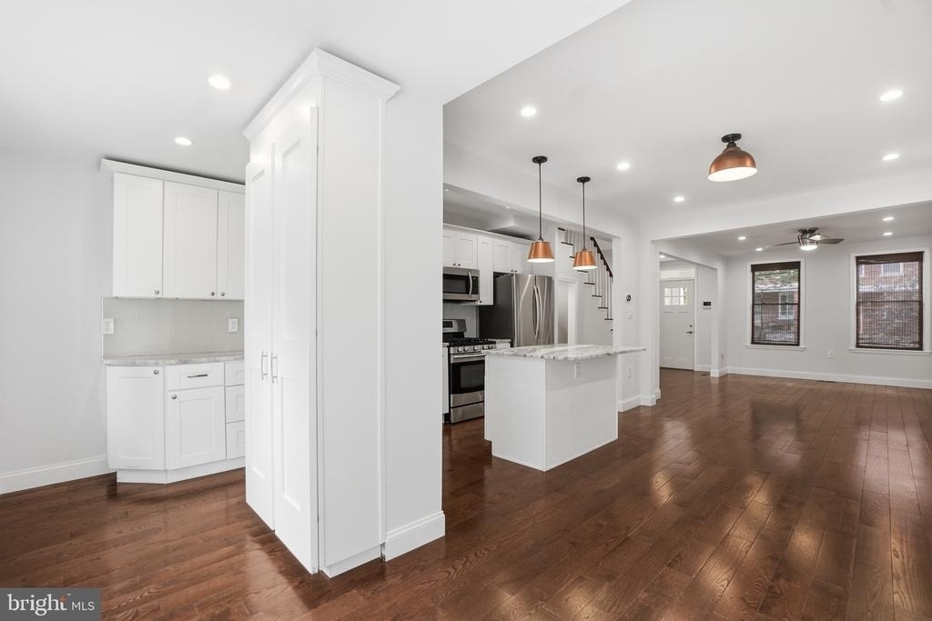 1118 Chicago Street Se - Photo 3