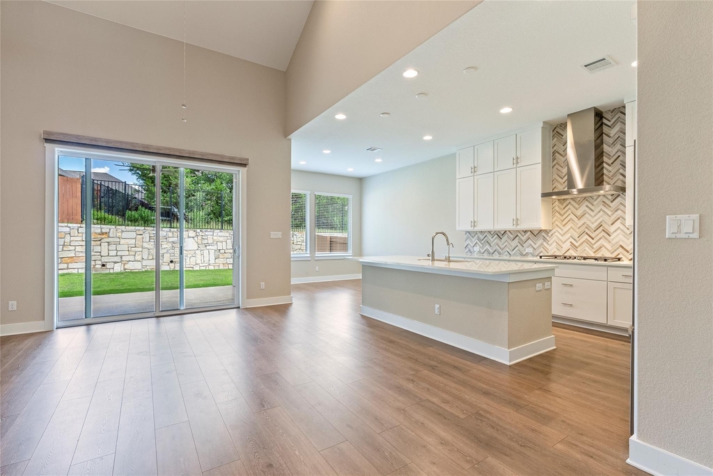 328 Berkeley Pl - Photo 9