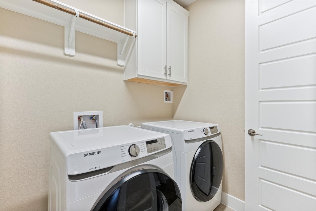 328 Berkeley Pl - Photo 14