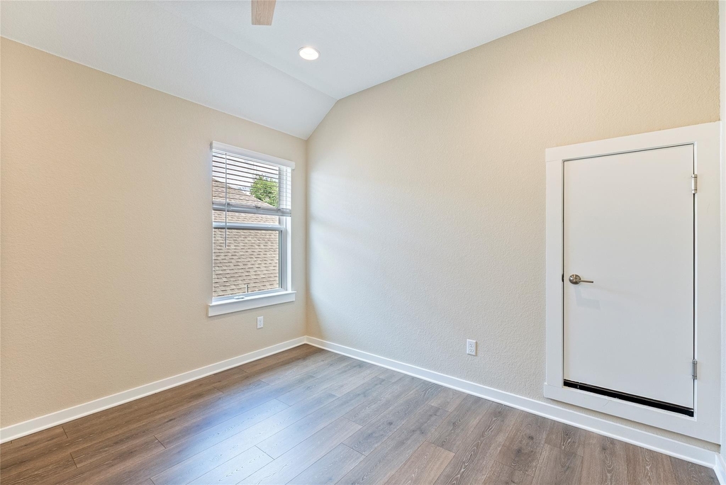 328 Berkeley Pl - Photo 22