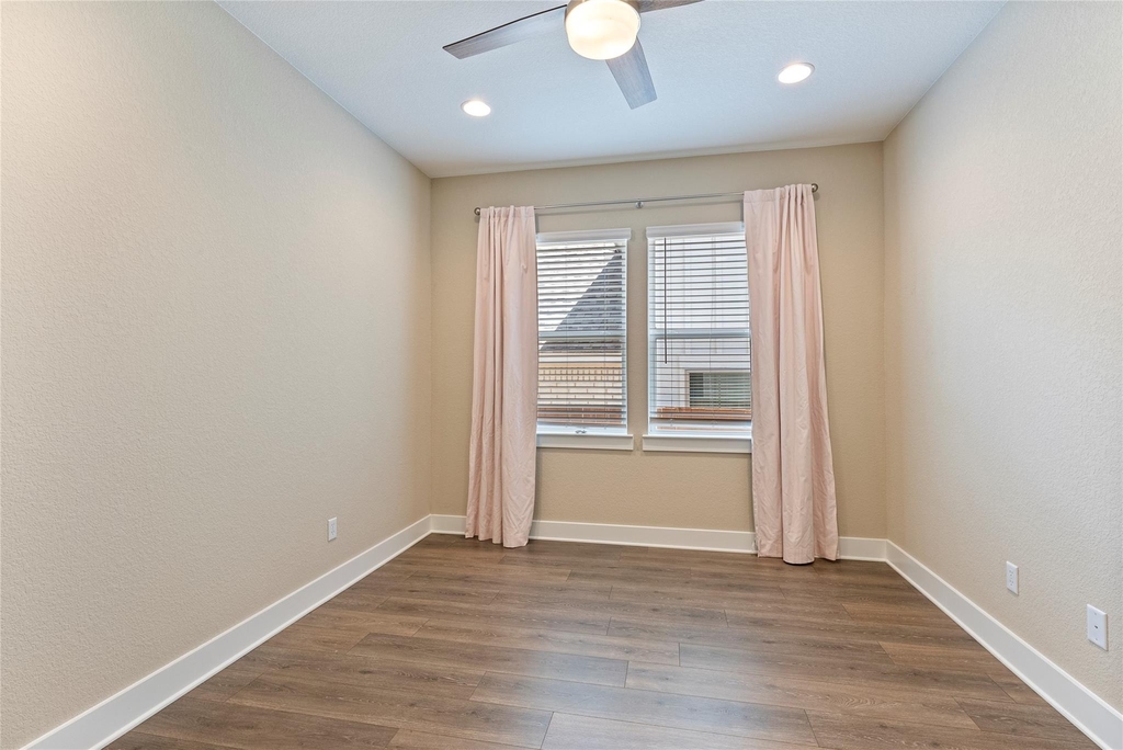 328 Berkeley Pl - Photo 7