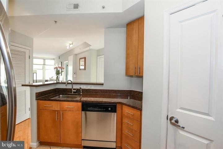 715 6th Street Nw - Photo 10
