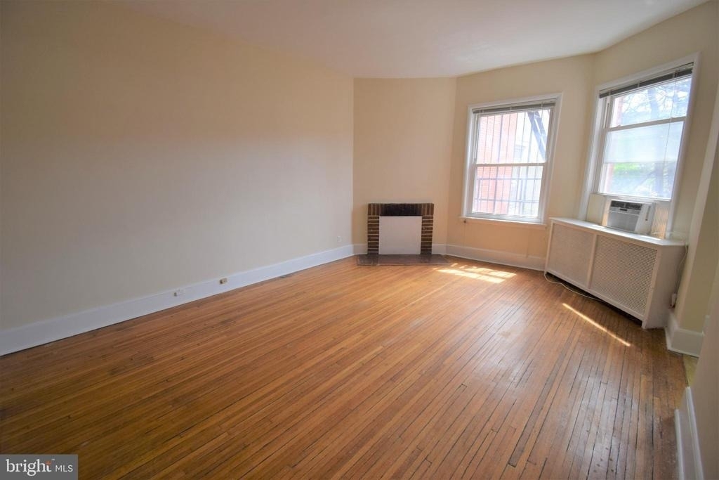 2112 O Street Nw - Photo 3