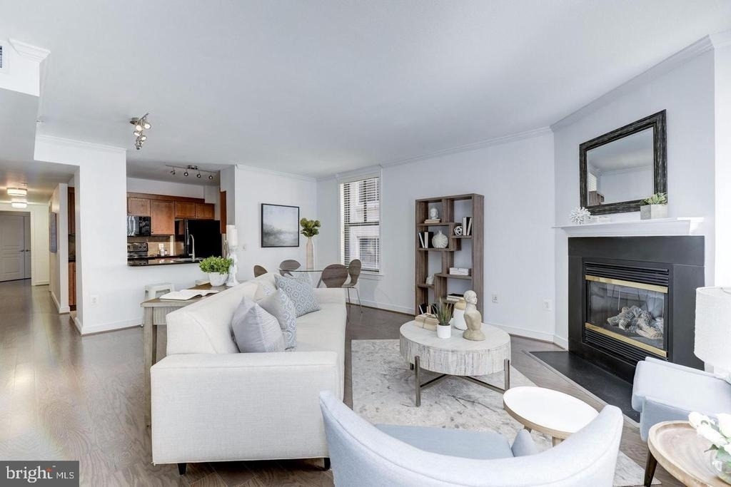 631 D Street Nw - Photo 2