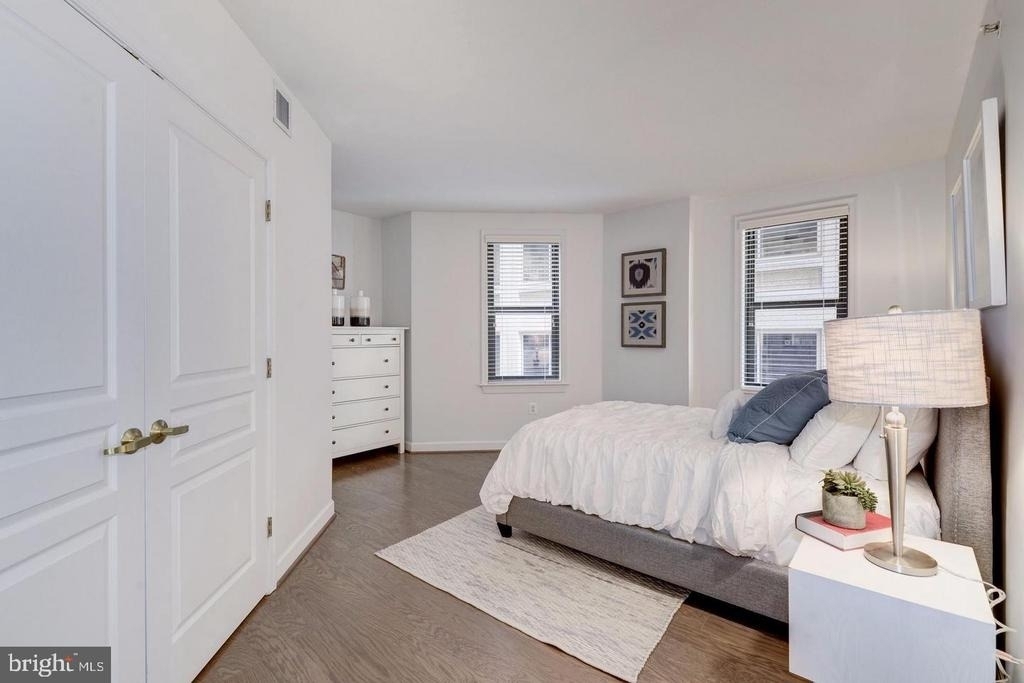 631 D Street Nw - Photo 5