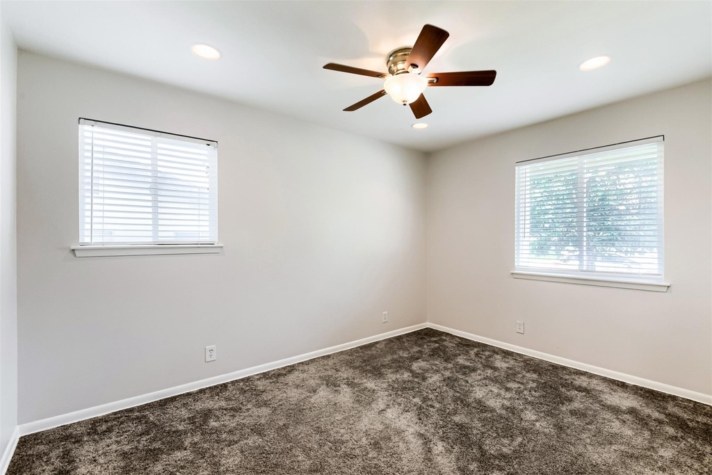 2501 Audubon Pl - Photo 6