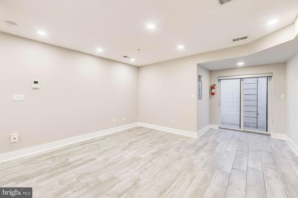 1444 Harvard Street Nw - Photo 7