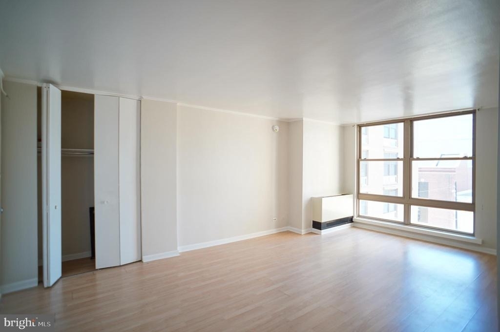 1260 21st Street Nw - Photo 2