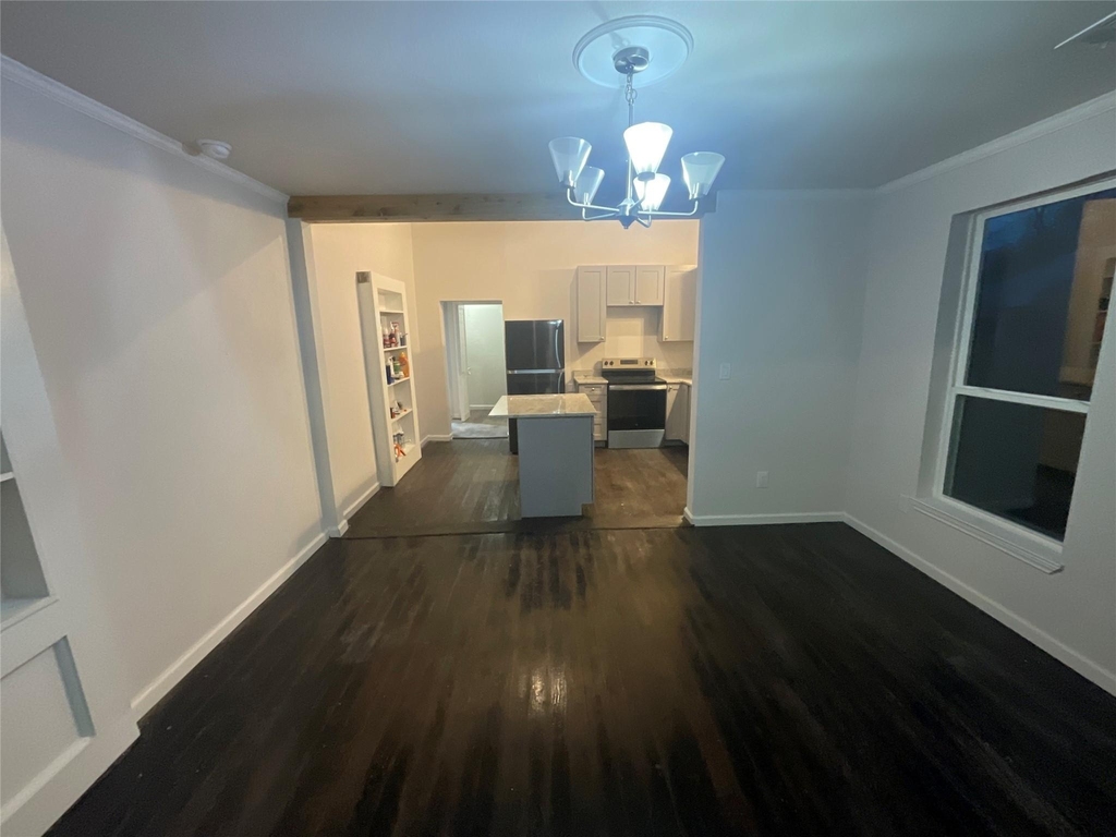 104 S Broad St - Photo 8