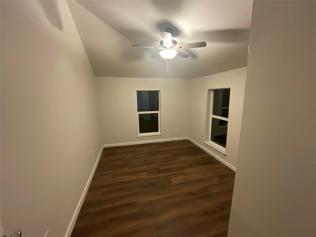 104 S Broad St - Photo 12