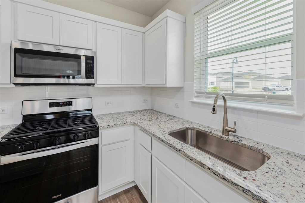 2457 Lucy Axel Ln - Photo 13