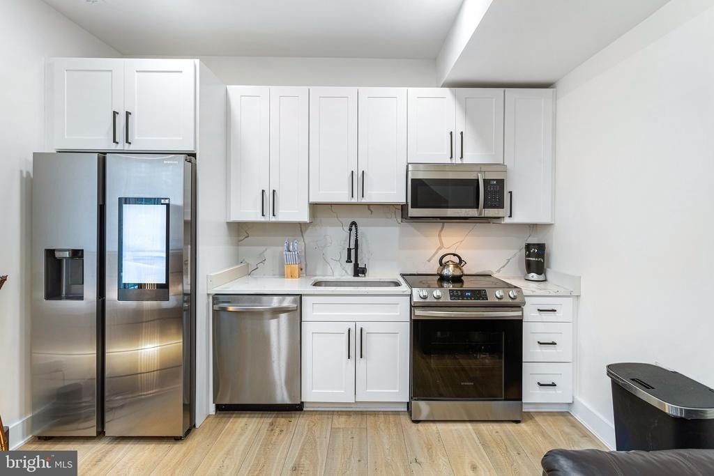 1307 Longfellow Street Nw - Photo 2