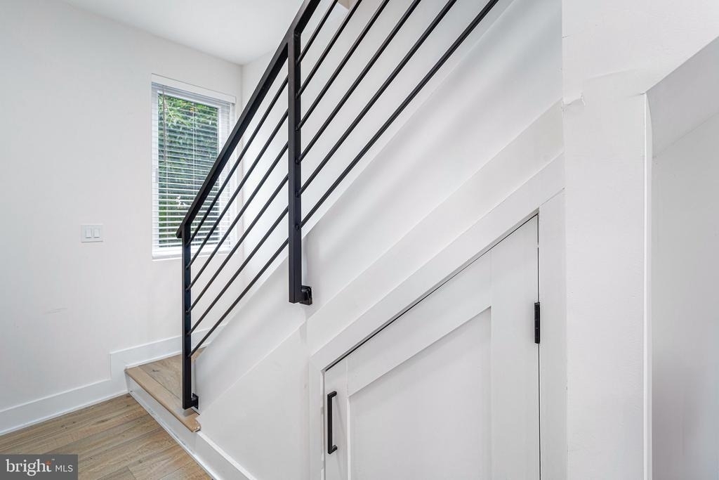 1307 Longfellow Street Nw - Photo 5