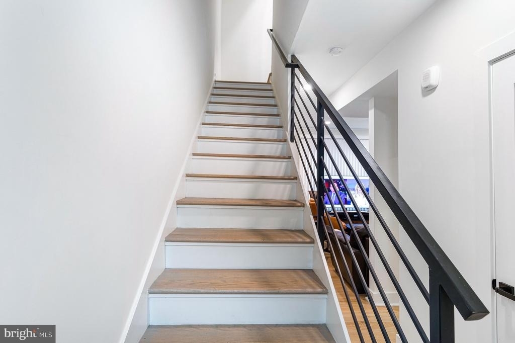 1307 Longfellow Street Nw - Photo 4
