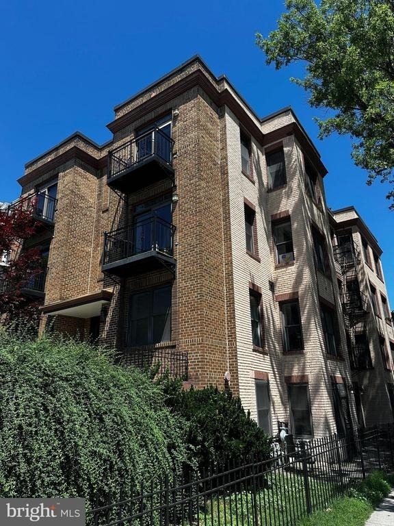 1101 Fairmont Street Nw - Photo 32