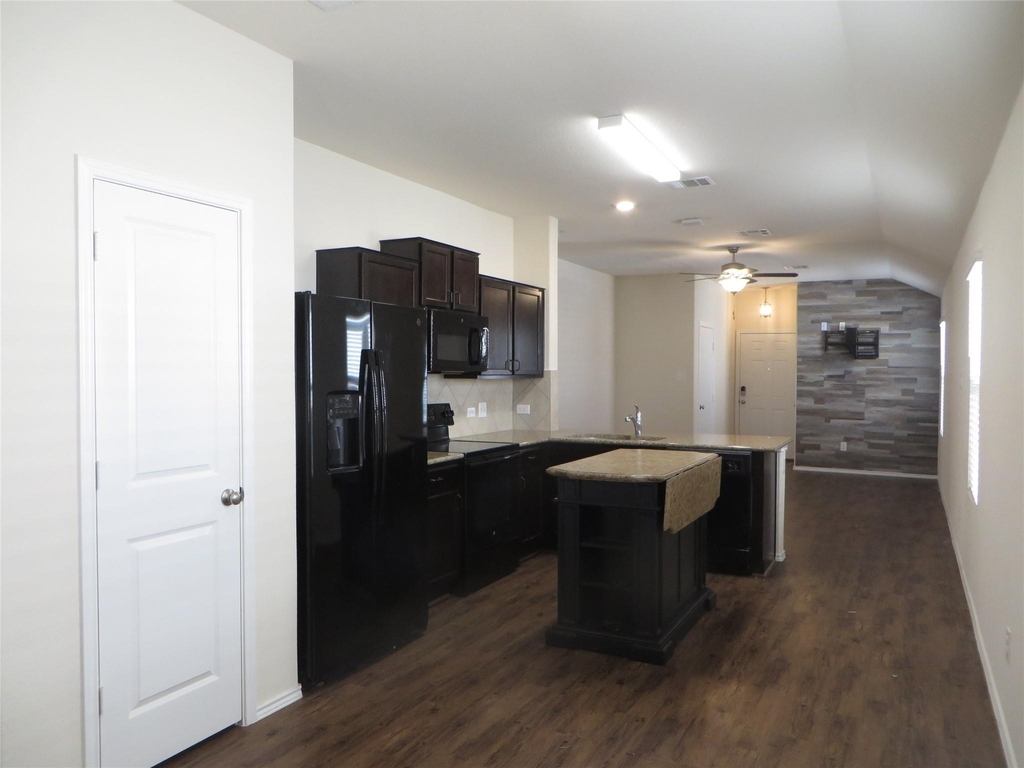 400 Major Lee Ln - Photo 2