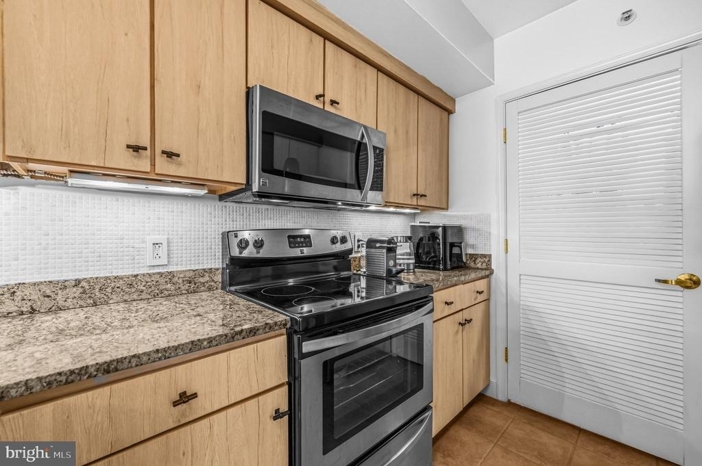 631 D Street Nw - Photo 12