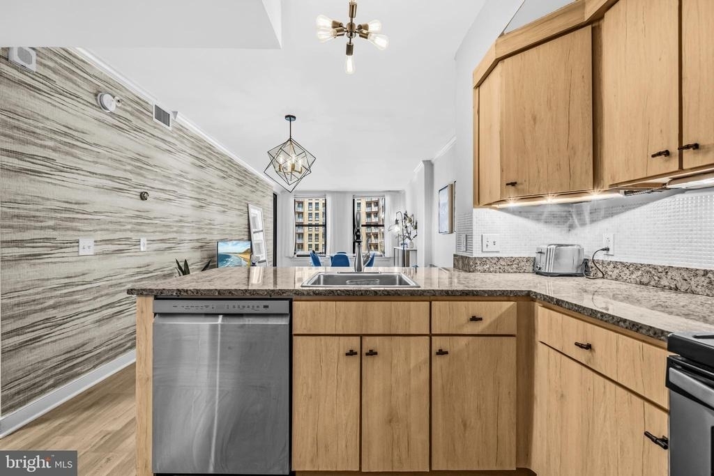 631 D Street Nw - Photo 13