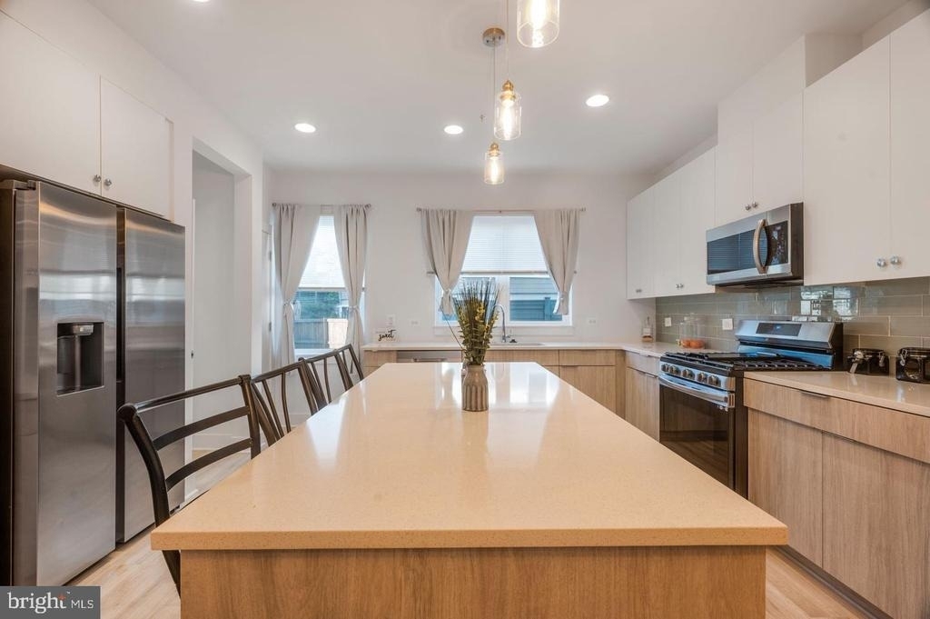 317 Riggs Park Place Ne - Photo 8